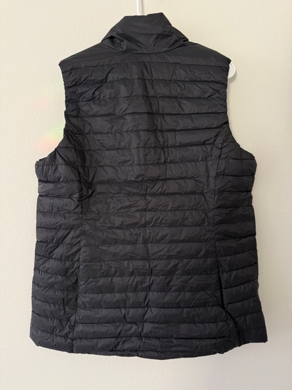 XLT Narrow Channel Quilted Puffer Vest Black Women’s XL Tall Activewear Old Navy - Picture 4 of 7